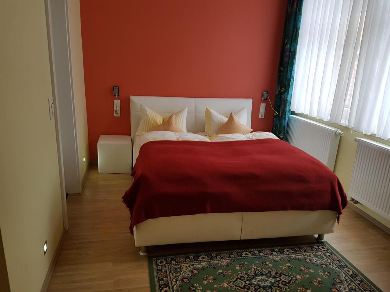Hotel Am Kuhbogen Хоф Екстериор снимка