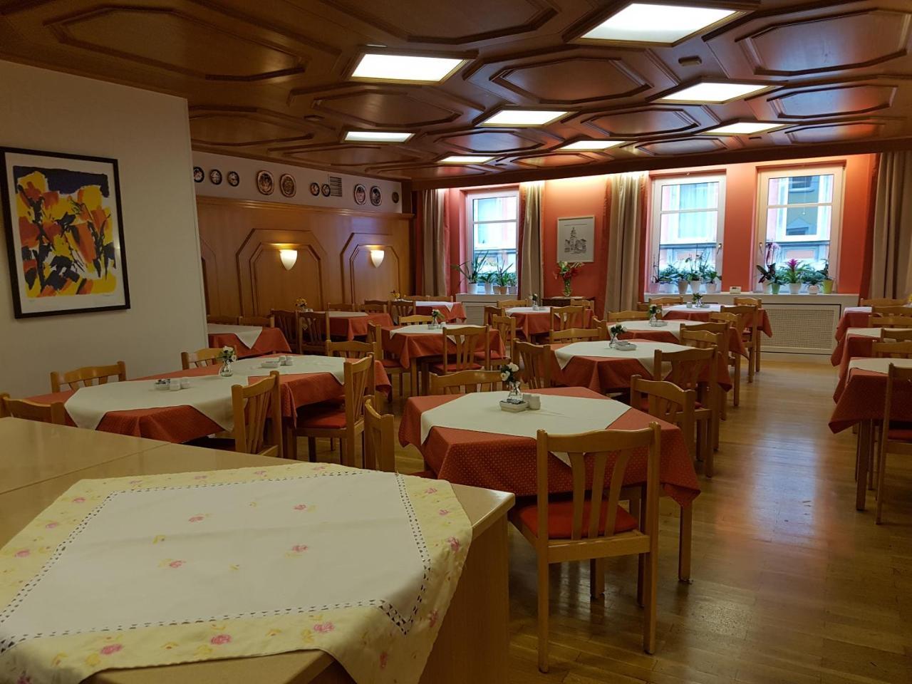 Hotel Am Kuhbogen Хоф Екстериор снимка