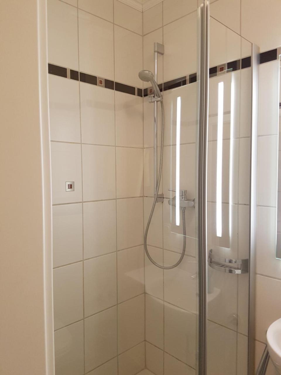 Hotel Am Kuhbogen Хоф Екстериор снимка